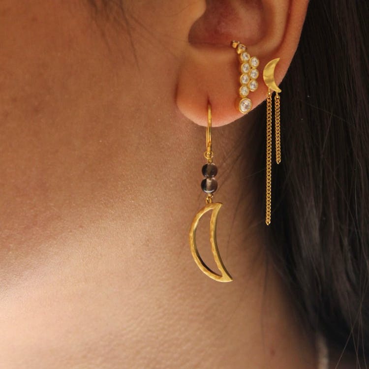 STINE A Jewelry Petit Bella Moon Earring with Two Chains - Single — Örhängen